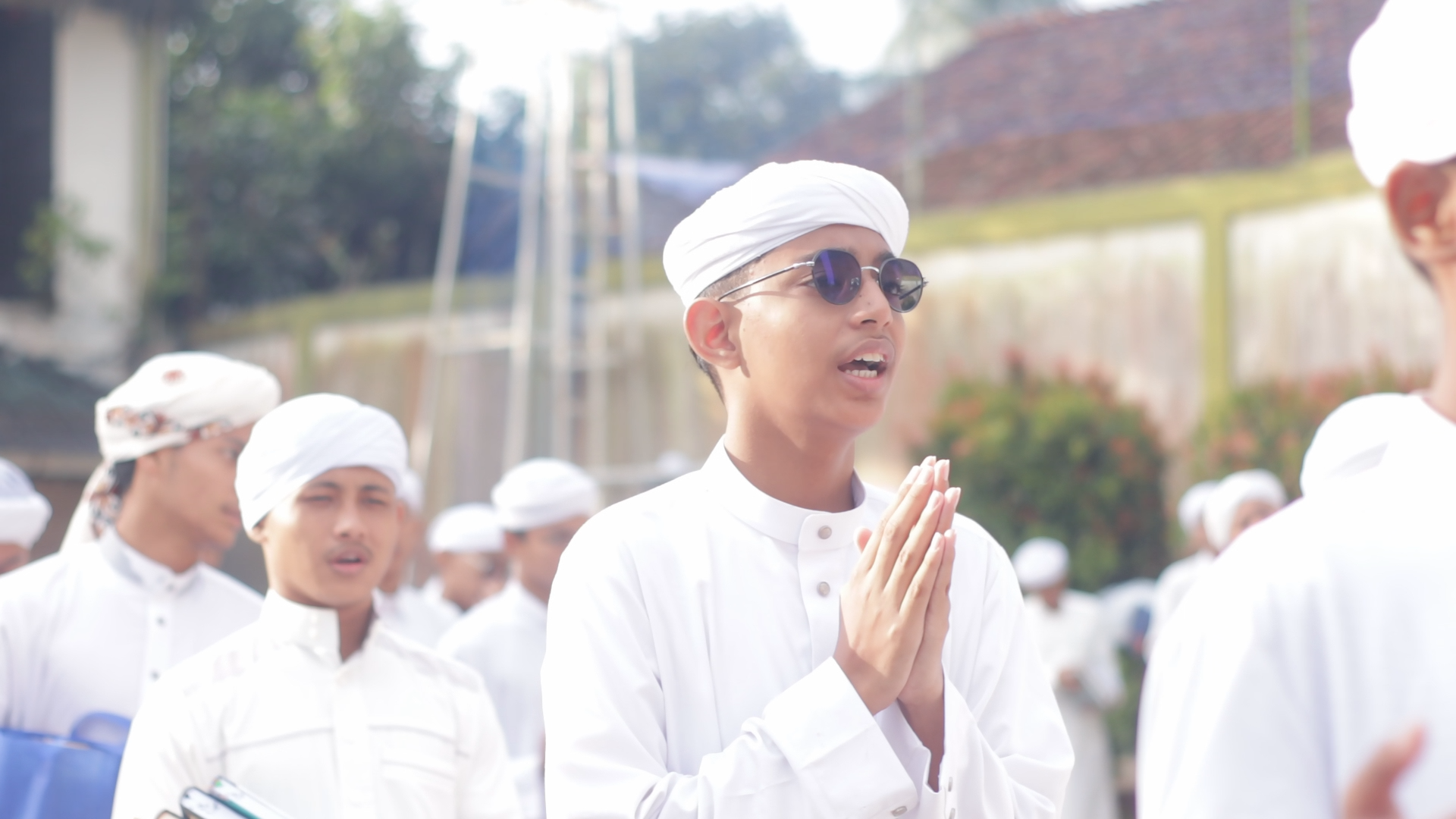 Berbaris dan Berdo'a bersama sebelum belajar